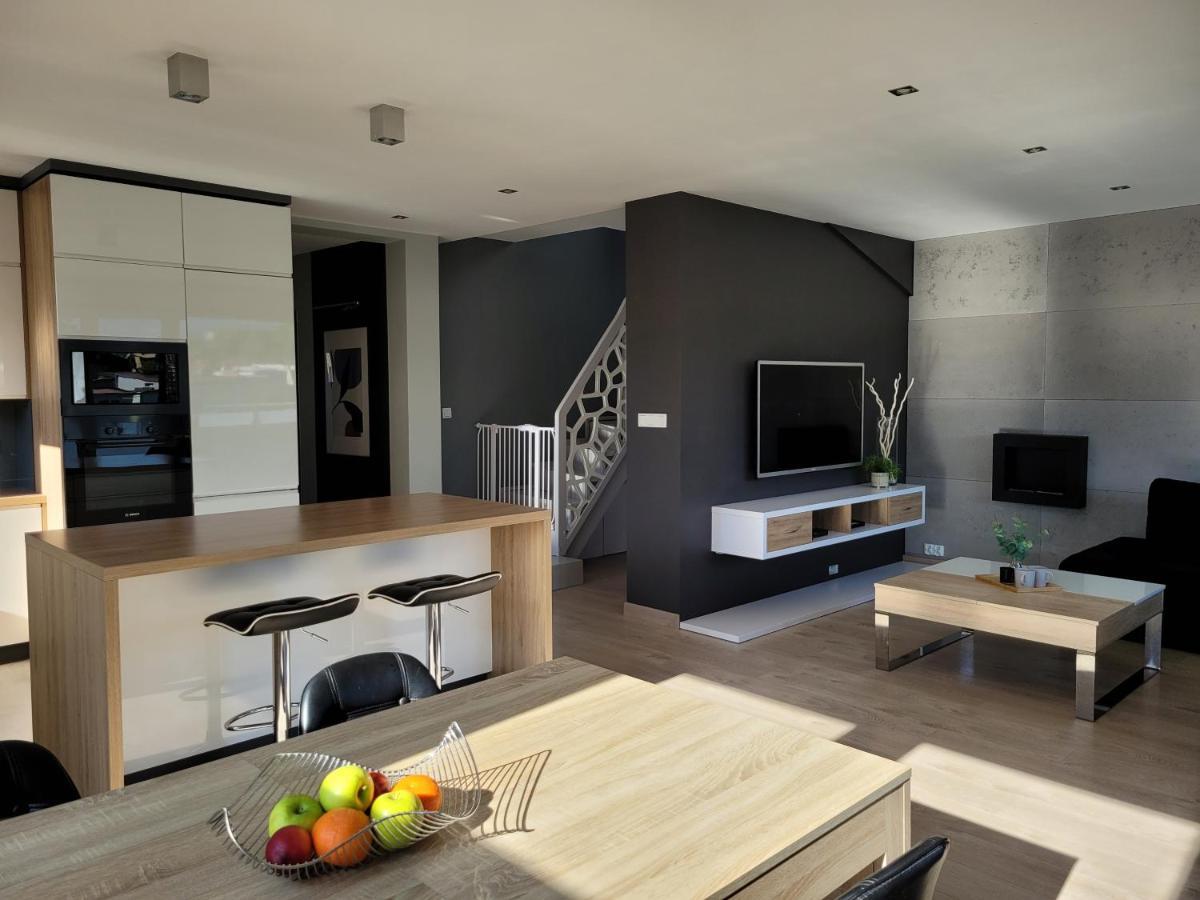 Apartament Penthouse Z Widokiem Na Sniezke I Prywatnym Parkingiem - By Spaceapart Jelenia Góra Exterior foto